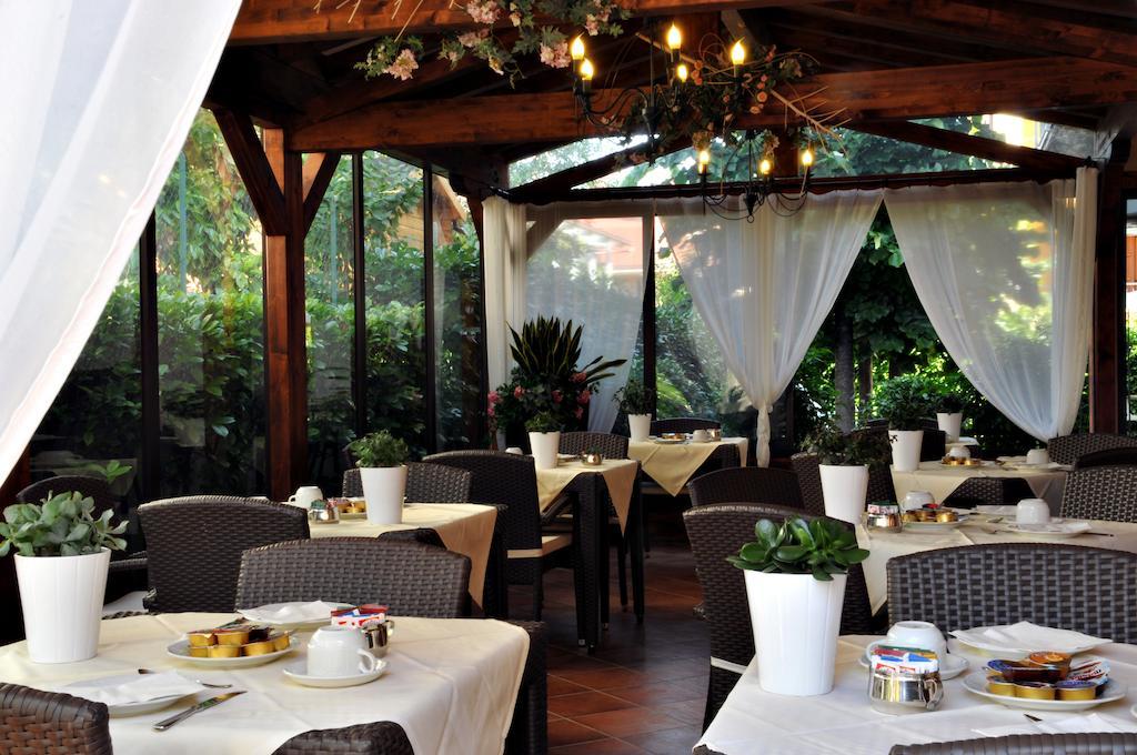 Hotel Ferro Di Cavallo Pavullo nel Frignano Rum bild