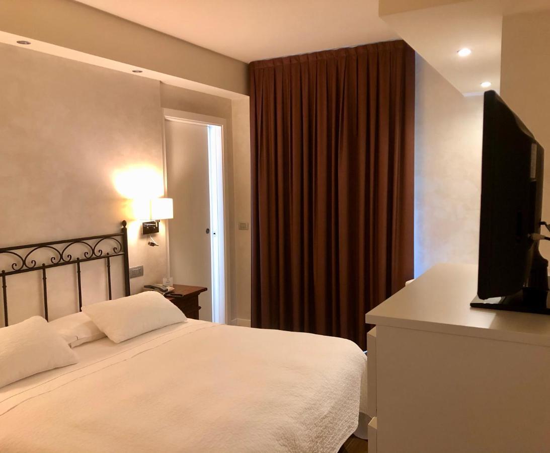 Hotel Ferro Di Cavallo Pavullo nel Frignano Exteriör bild