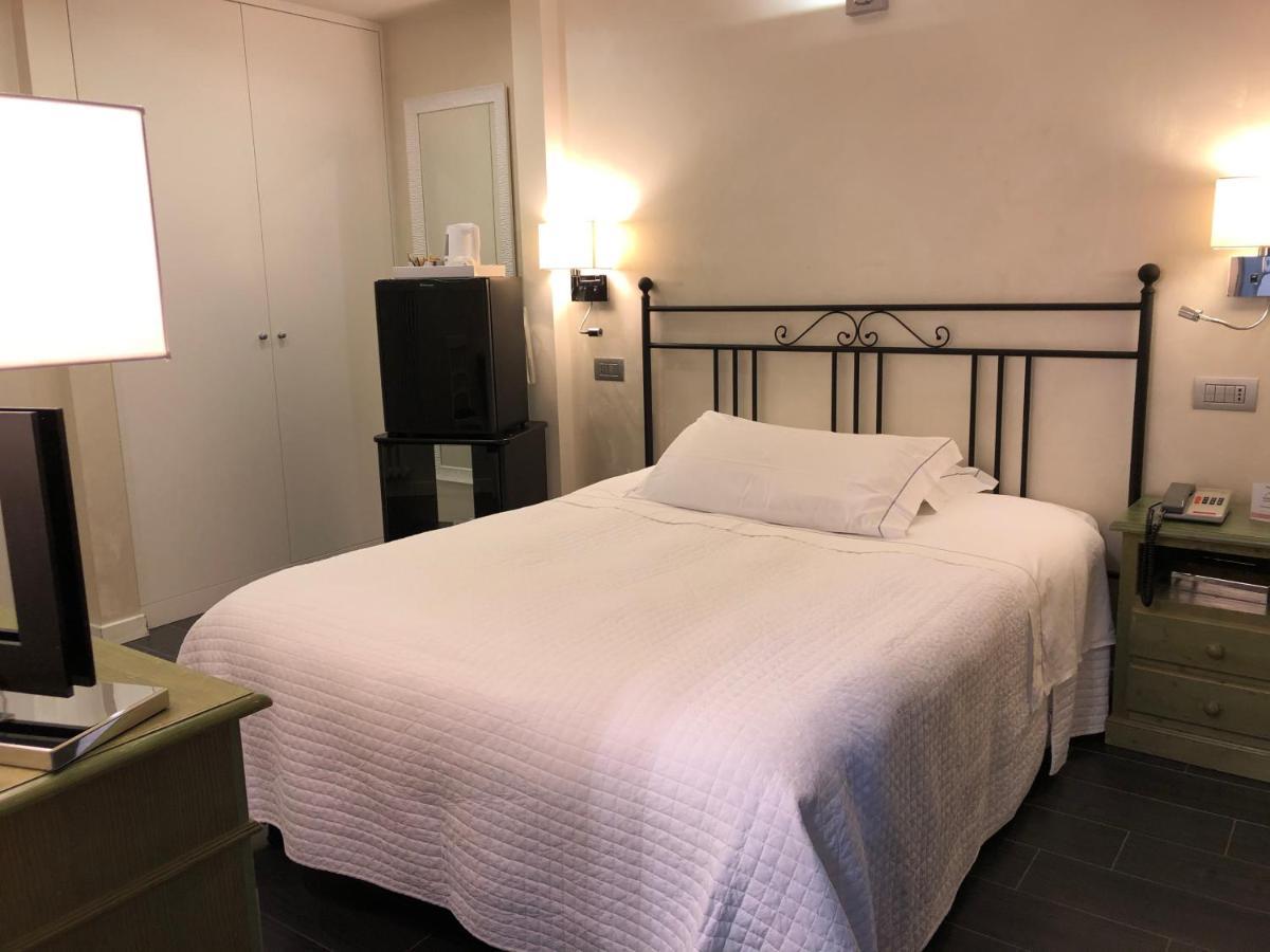Hotel Ferro Di Cavallo Pavullo nel Frignano Exteriör bild